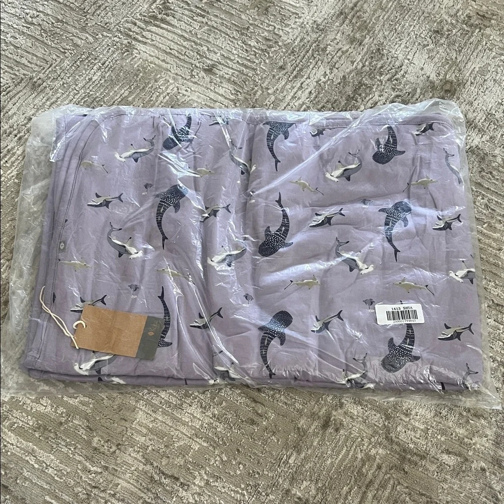 Kyte BABY Taro Shark Toddler Blanket - Picture 1 of 1